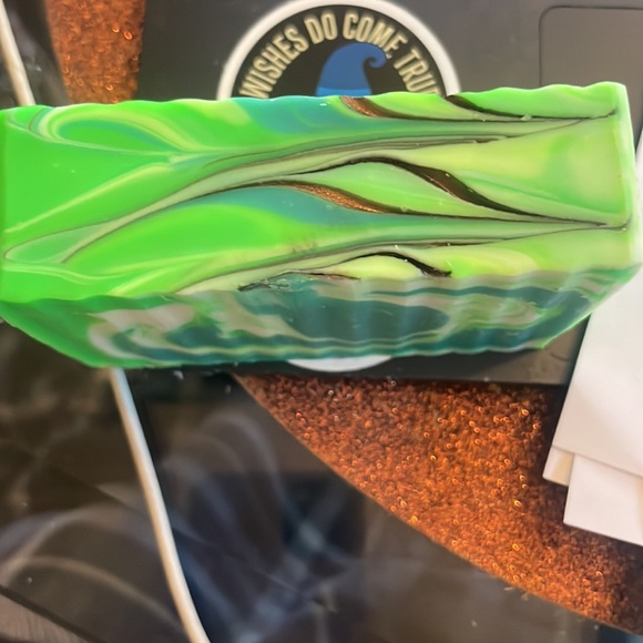 Grinch Handmade Body Soap:Peppermint, Pine cones, Honey - Picture 4 of 4